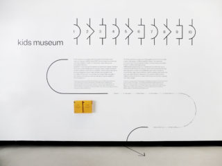 MAXXI-The-Place-to-Be-18-Exhibition-Collection-Kids-museum-Entrance-Intro-text-Instruction-Brochure