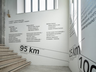05-MAXXI-Ghella-Di-roccia-fuochi-e-avventure-sotterranee-Exhibition-Typography-Infographics